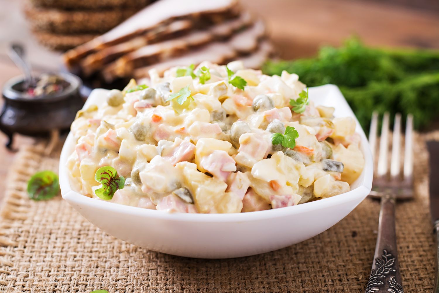 Cómo hacer una tradicional ensaladilla rusa casera