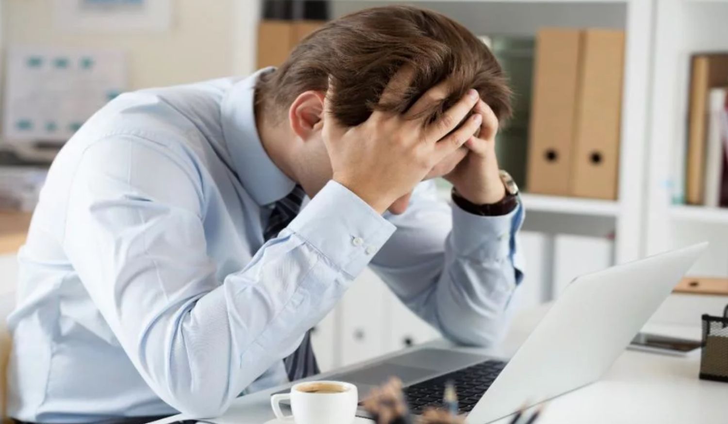 Emprendedores: Evita problemas legales y regulatorios en tu negocio.