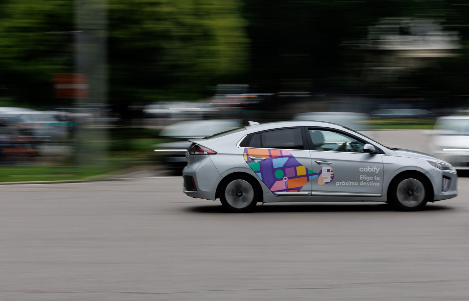 El taxi pasa a la ofensiva tras la sentencia europea a favor de las VTC