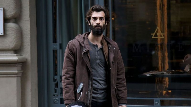 Antena 3 apuesta por 'La Pasión Turca', adaptación de la famosa novela, esta vez en formato de 6 capítulos 39 Merca2.es Antena 3 hará una serie de una novela de un mítico español