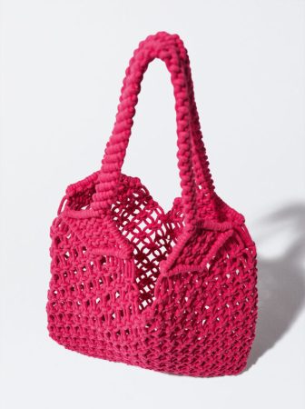 Las distintas formas de pintarse las uñas