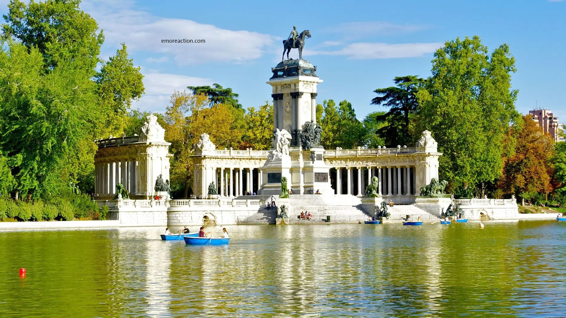 Parque del Retiro, Madrid: conoce sus estanques y su fábrica de cristales