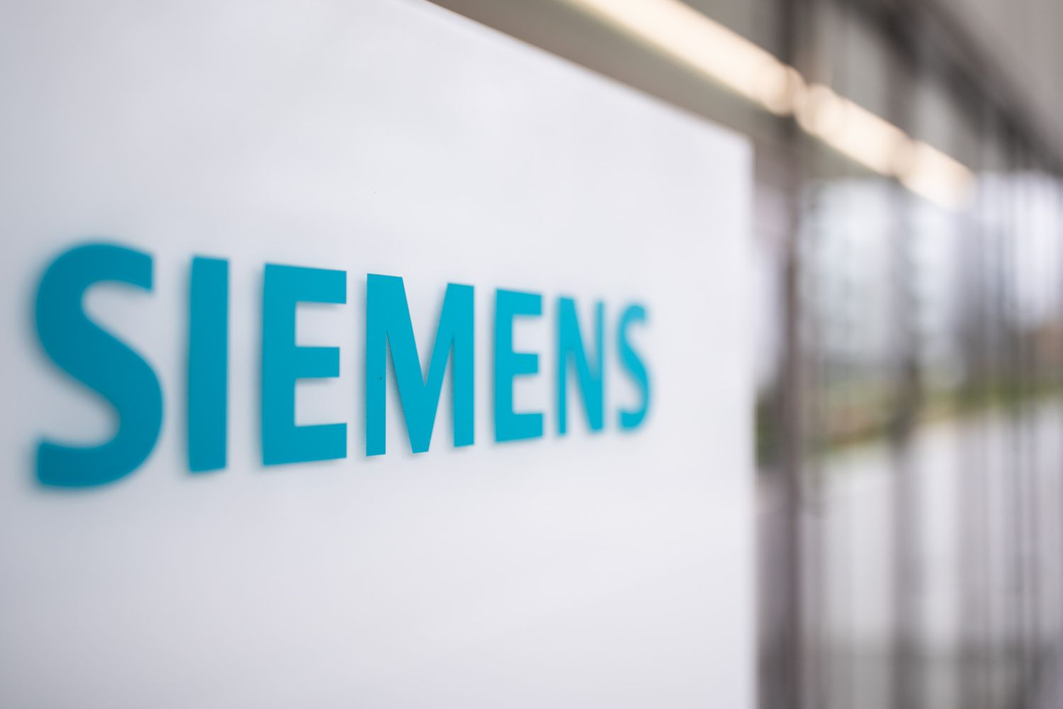 Siemens Energy se desploma un 37% en la bolsa lastrada por Gamesa