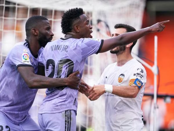 Vinicius responde a los cánticos racistas