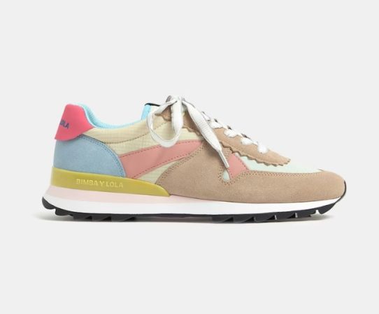 Zapatillas de mujer en beige tecnicas bajas con detalles multicolor Merca2.es