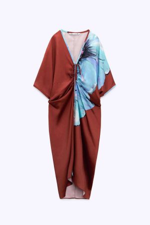 Los caftanes son un 'must' este verano: aquí tienes algunos de Zara a grandes precios 2 Merca2.es caftan con fruncido de zara f497be7a 230627093145 864x1296 Merca2.es