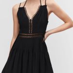 Mango arrasa con un nuevo vestido de encaje ibicenco
