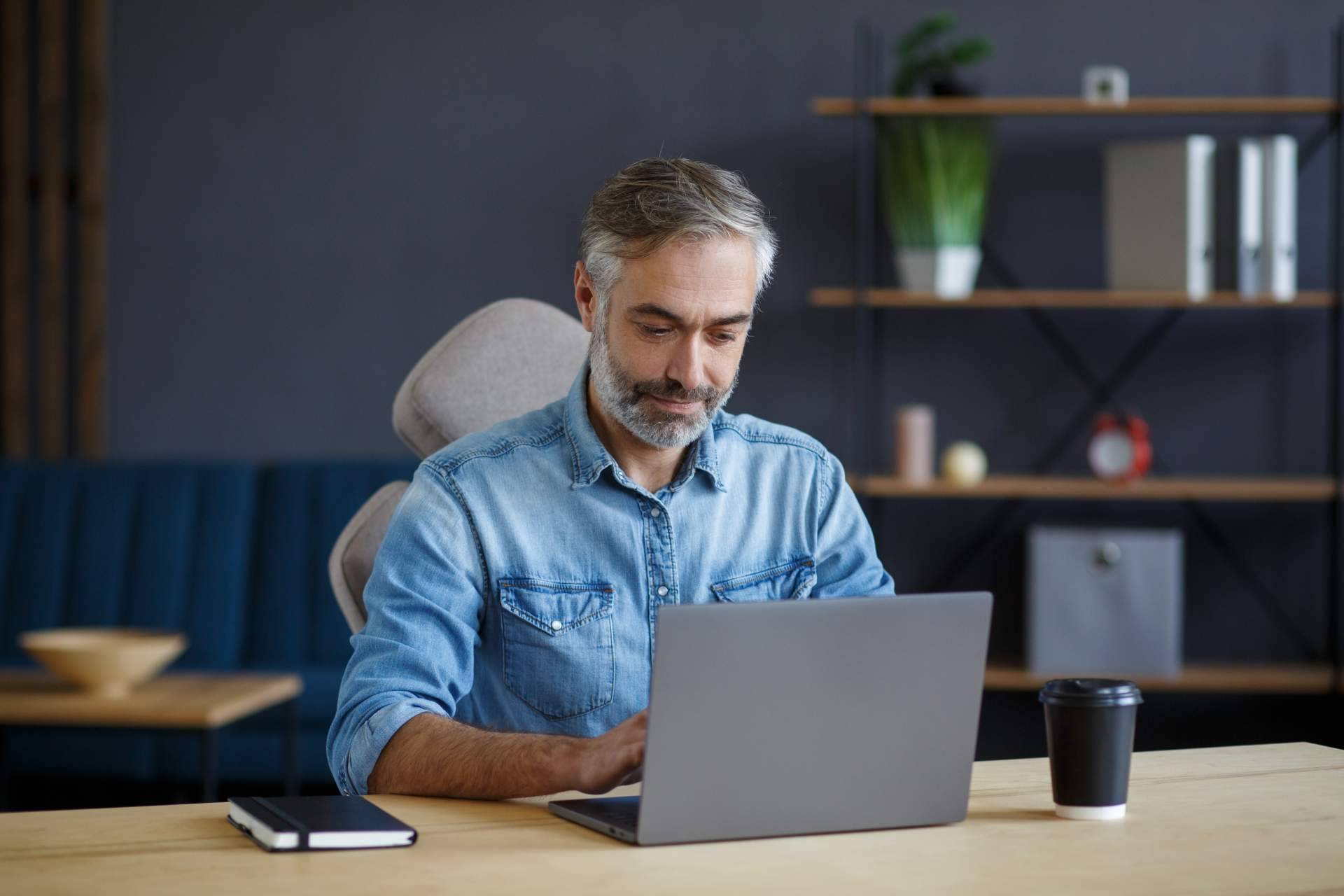 Mensajería instantánea para empresas con el servicio de Ommnio