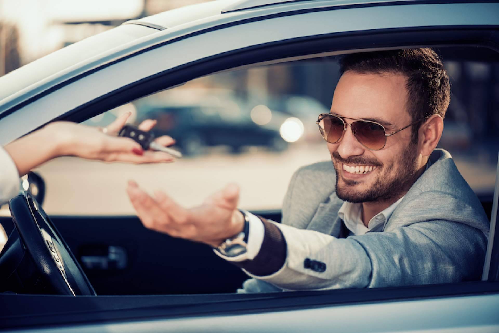 Cuáles son los 8 coches de renting más baratos del año 2023