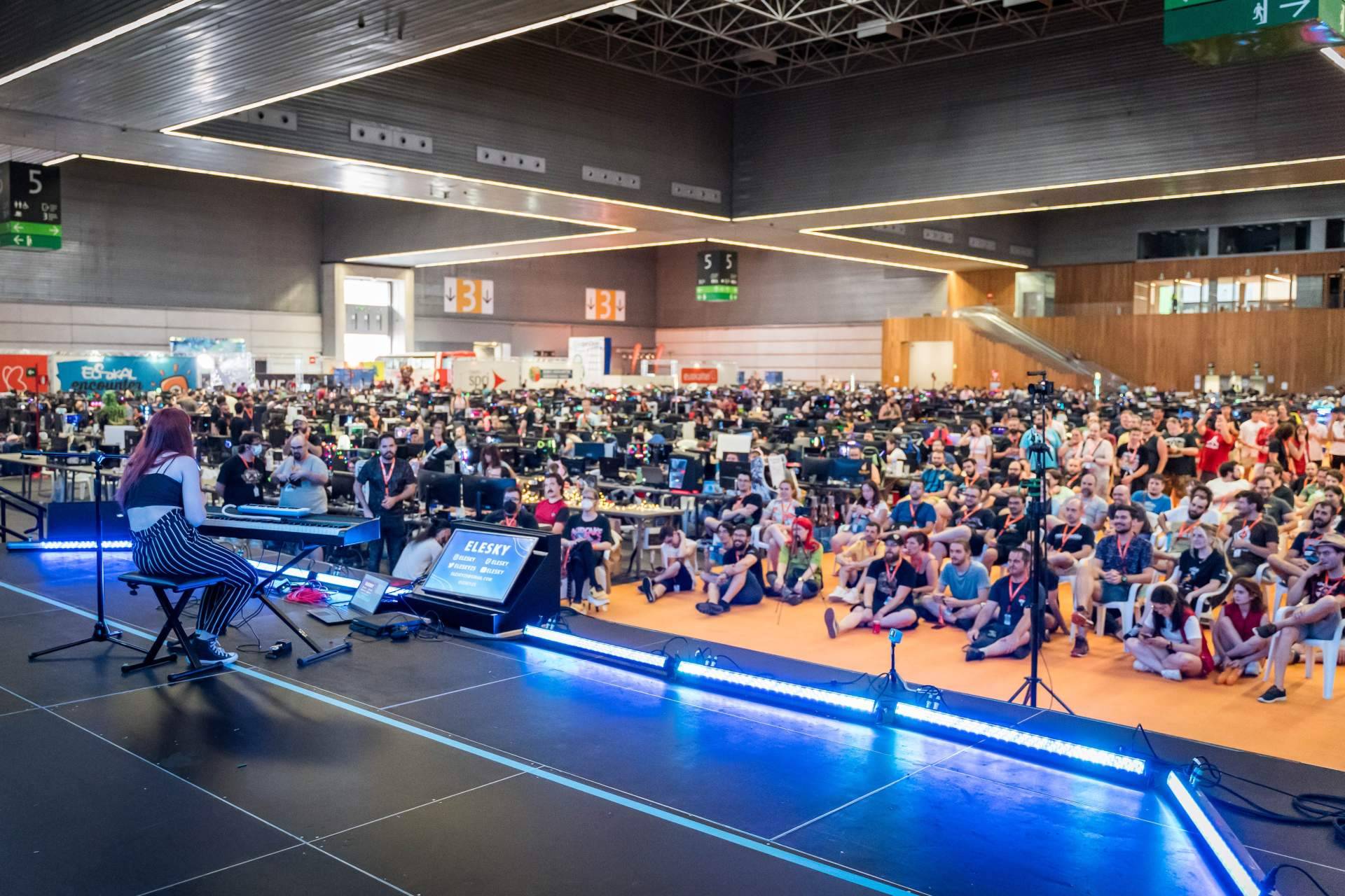 Aficionados a la tecnología llenan el BEC con decenas de actividades programadas, de la mano de Euskal Encounter 31