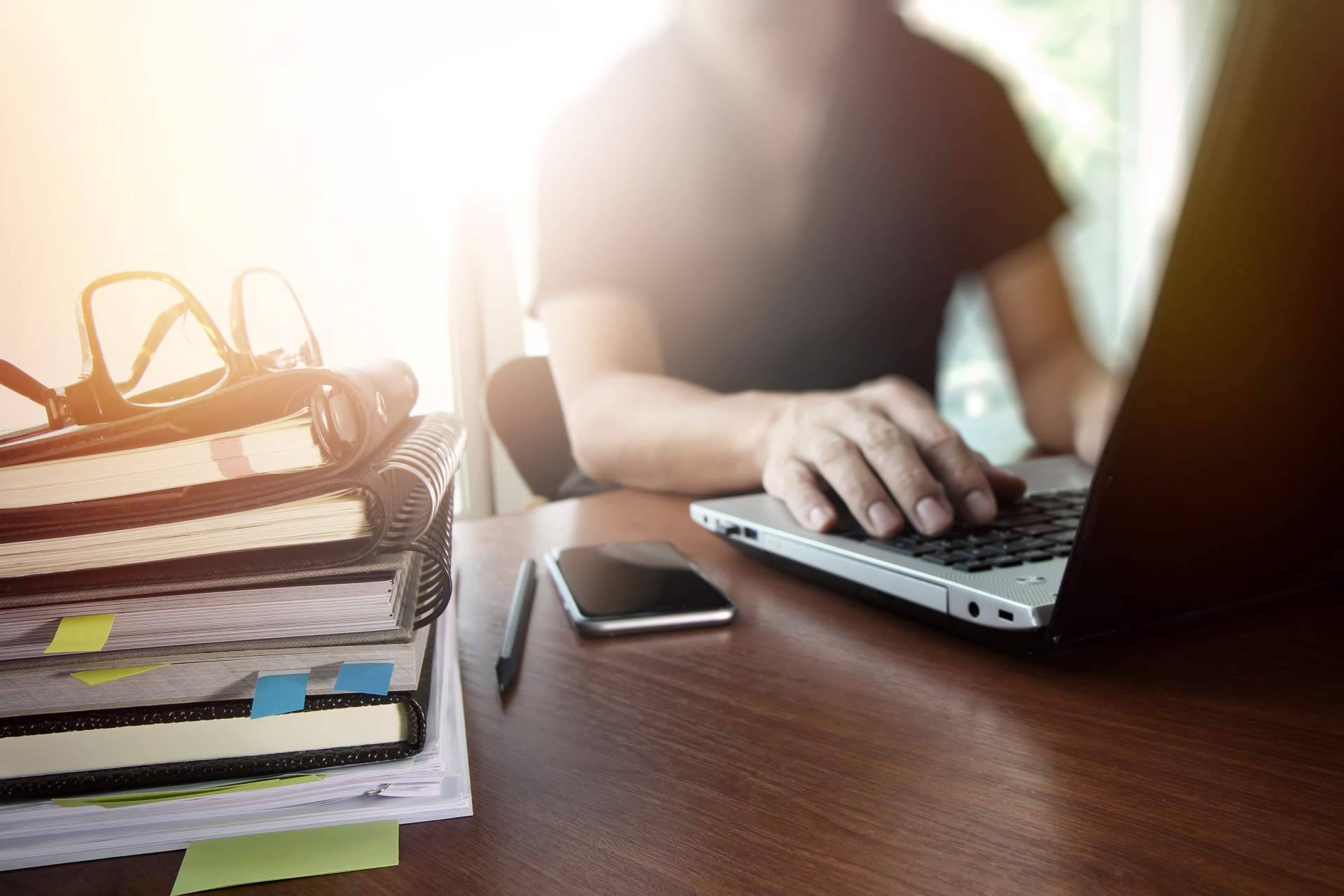 Acceder a los cursos en línea de Link Formación para estudiar desde casa