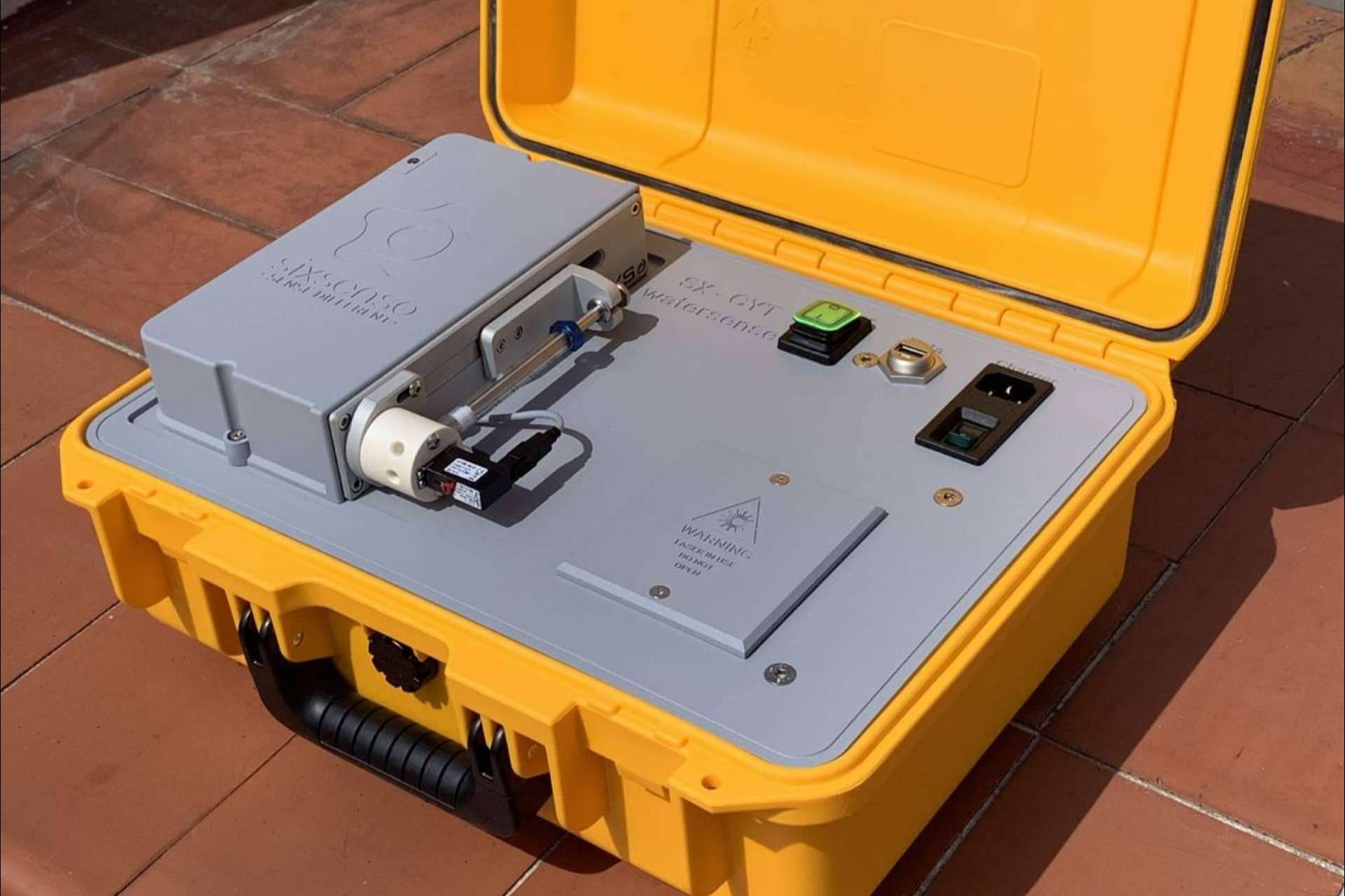 Análisis rápido e in situ de microorganismos en el agua con un dispositivo portátil