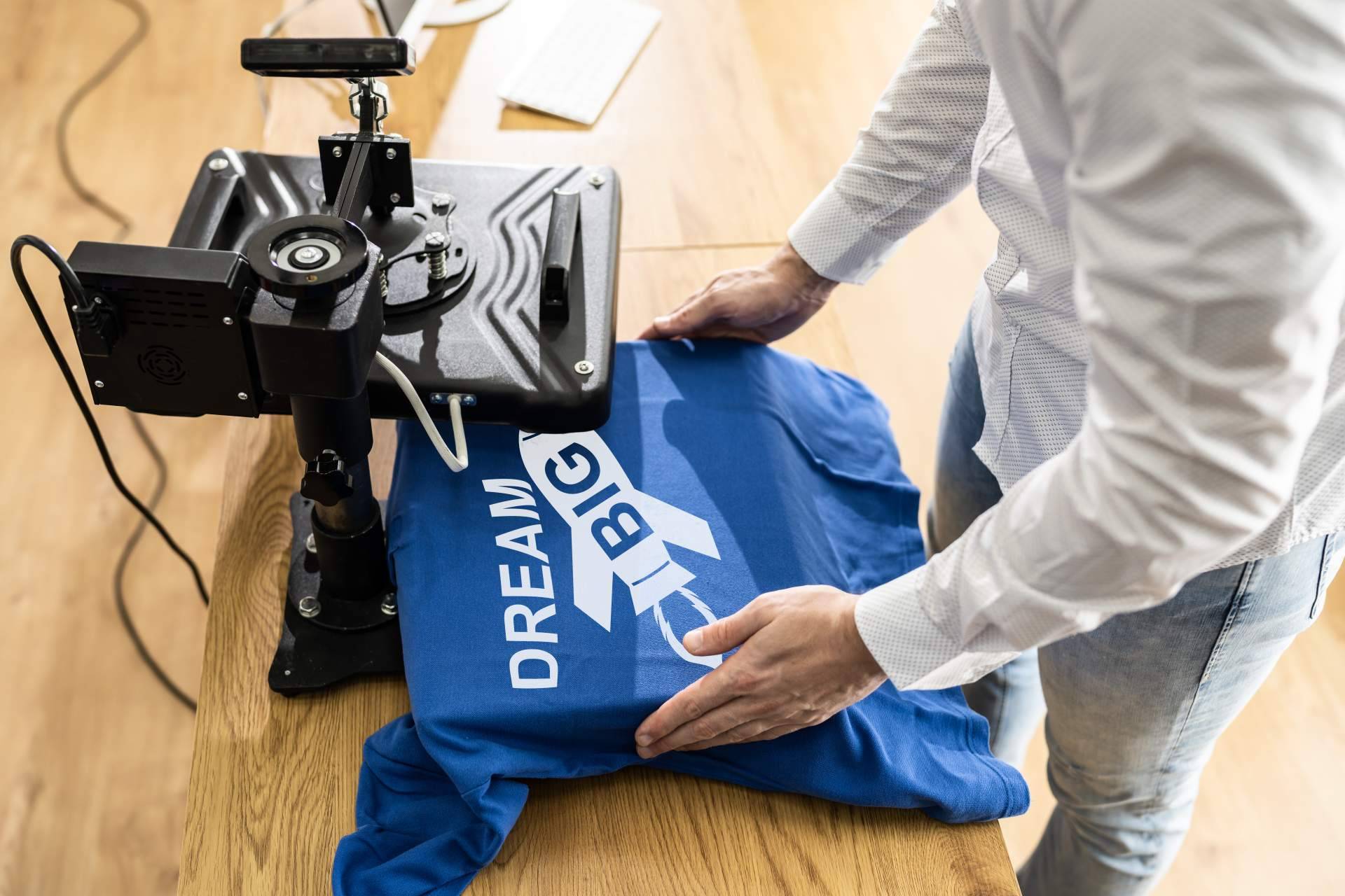 ¿Dónde acudir para un diseño de camisetas personalizadas de calidad? SrFlyer