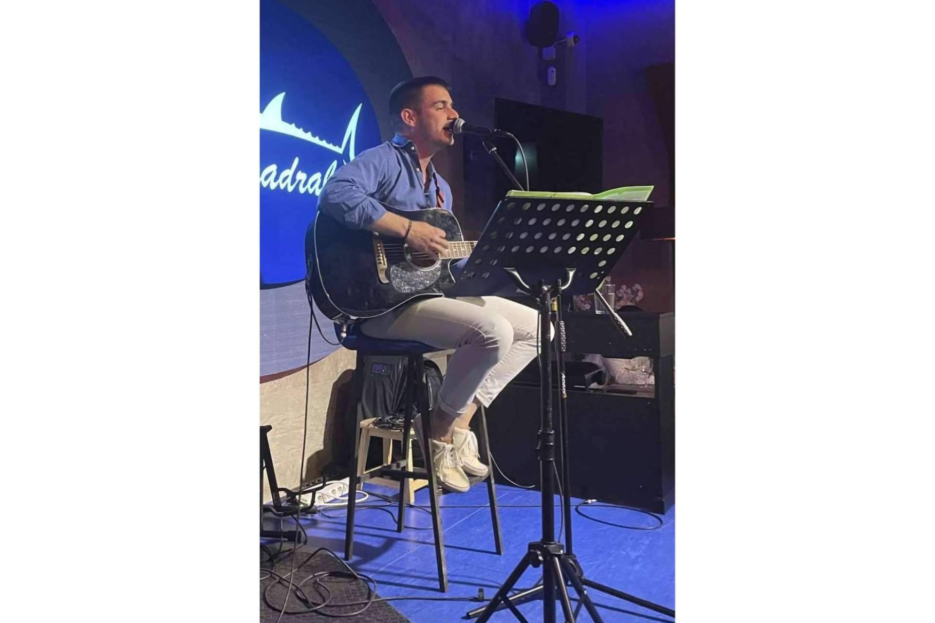 Una experiencia gastronómica única; las claves de contratar música en vivo para un restaurante