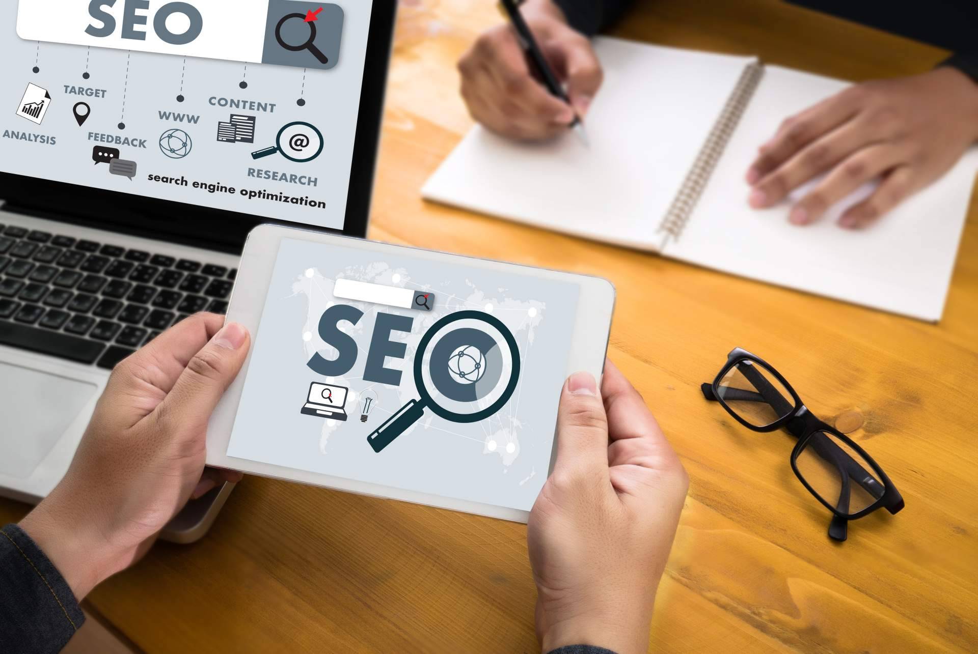 Las estrategias del posicionamiento SEO por las que es reconocida Queenpc en el sector del marketing digital