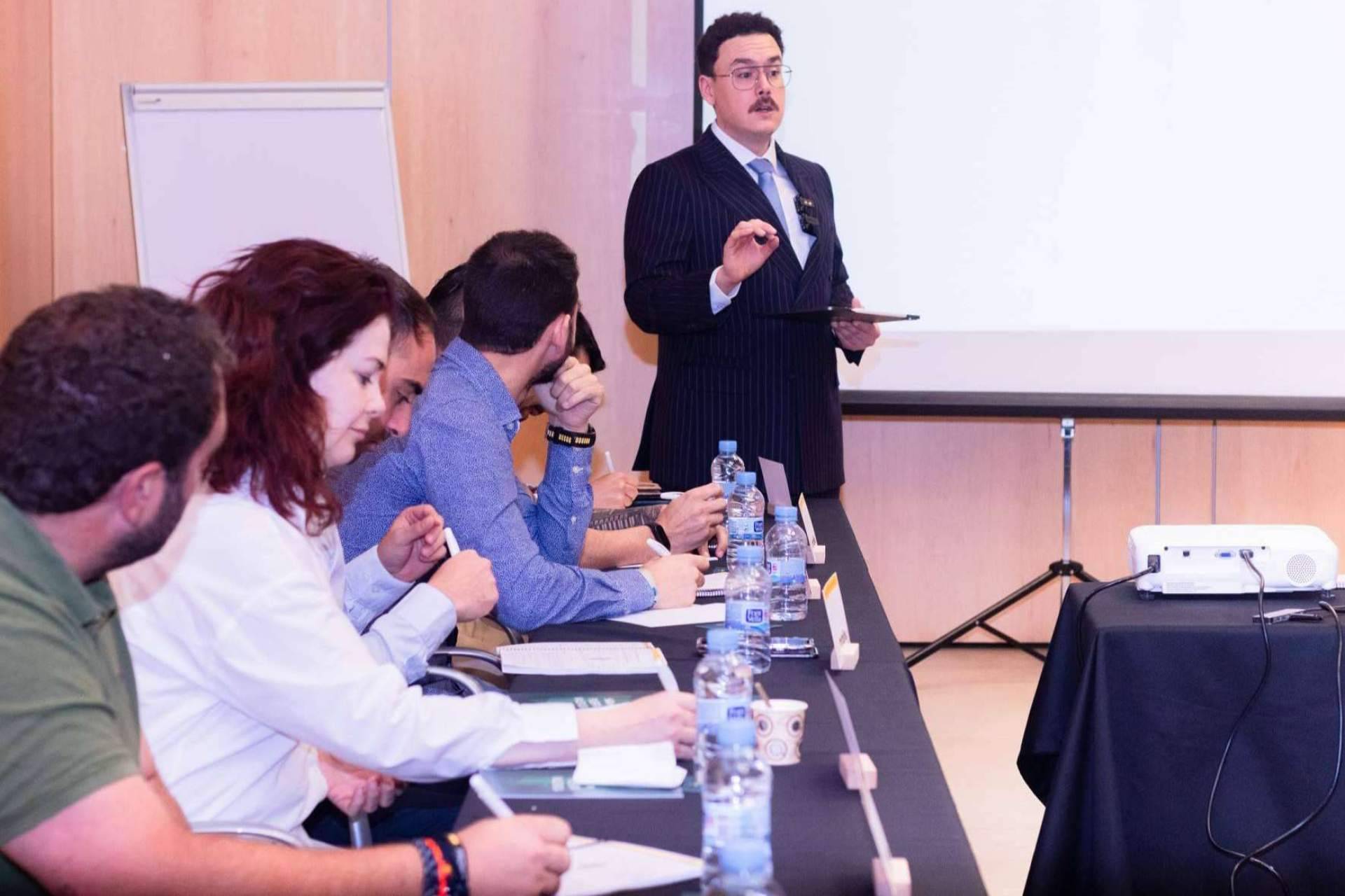 Aprender a hablar en público sin miedo y sin nervios de la mano de Fernando Miralles