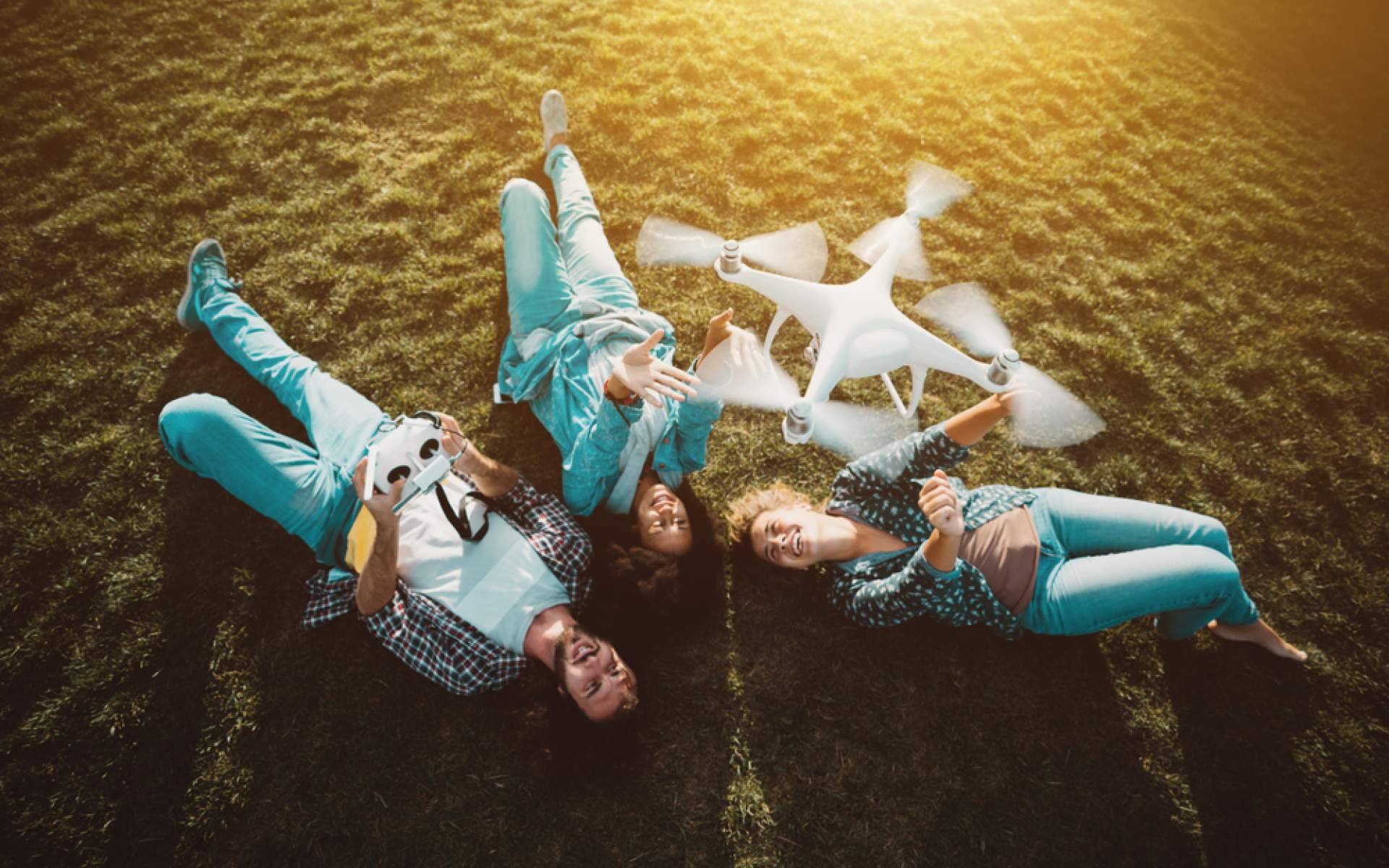 ¿Qué beneficios aportan los drones para niños?, con What The Quad