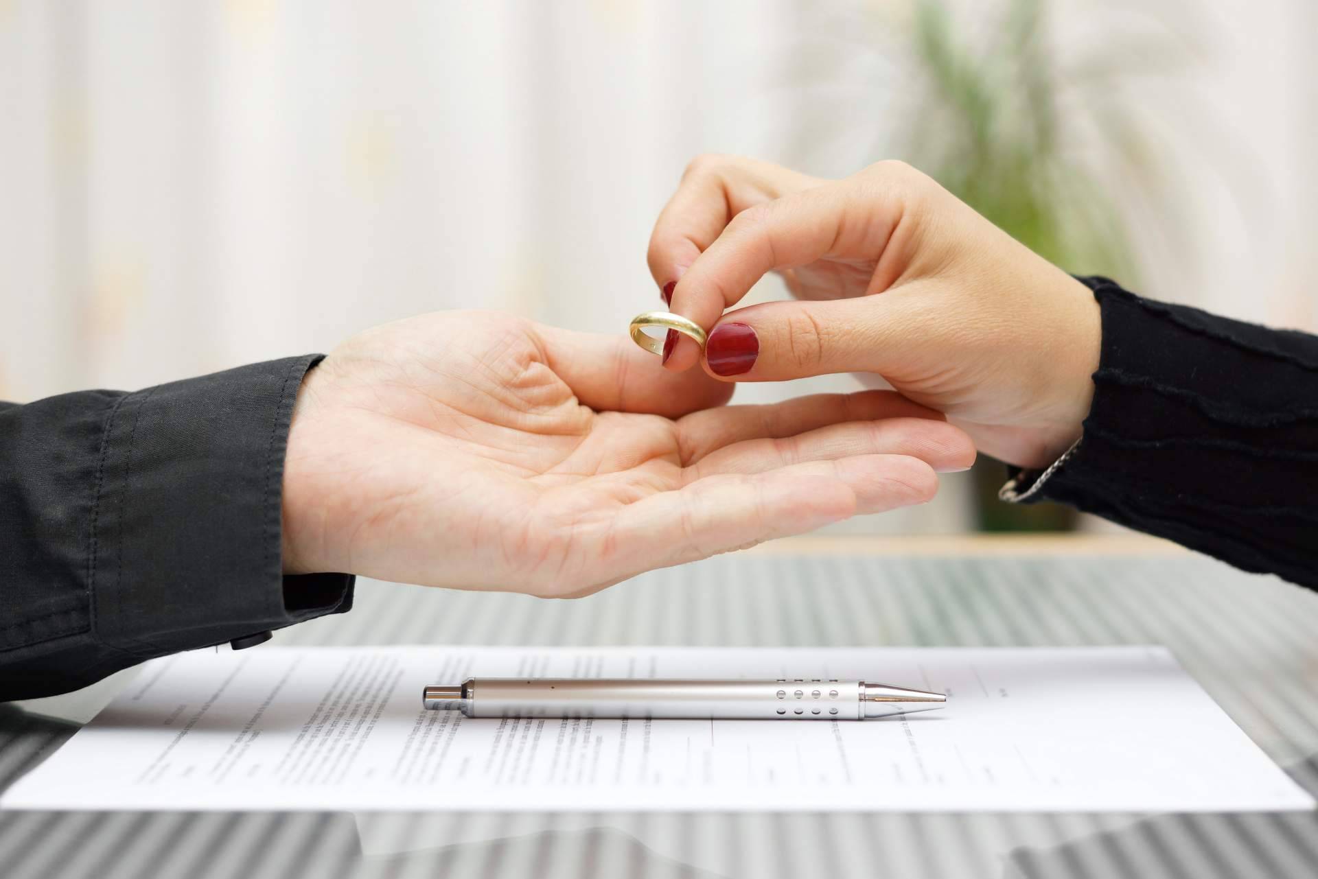 ¿Dónde encontrar un servicio de abogados de divorcios en Terrassa? Ana Velasco Abogados