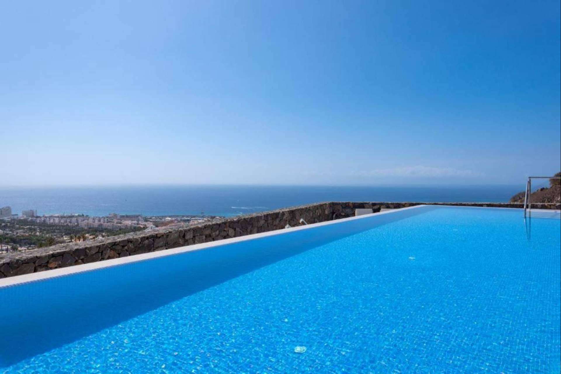 ¿Dónde encontrar villas de lujo y servicios exclusivos para unas vacaciones inolvidables en Tenerife? Canarias.com