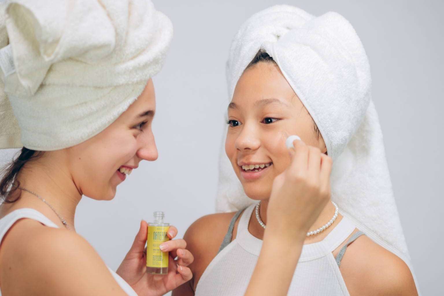 El sérum que aporta brillo e hidratación de Nateena, Illumina day serum