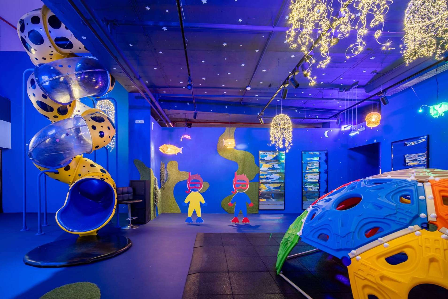Todo sobre ‘Oceanic Dream’, la nueva sala de Sweet Space diseñada por Álex Briones y Bárbara Chapartegui