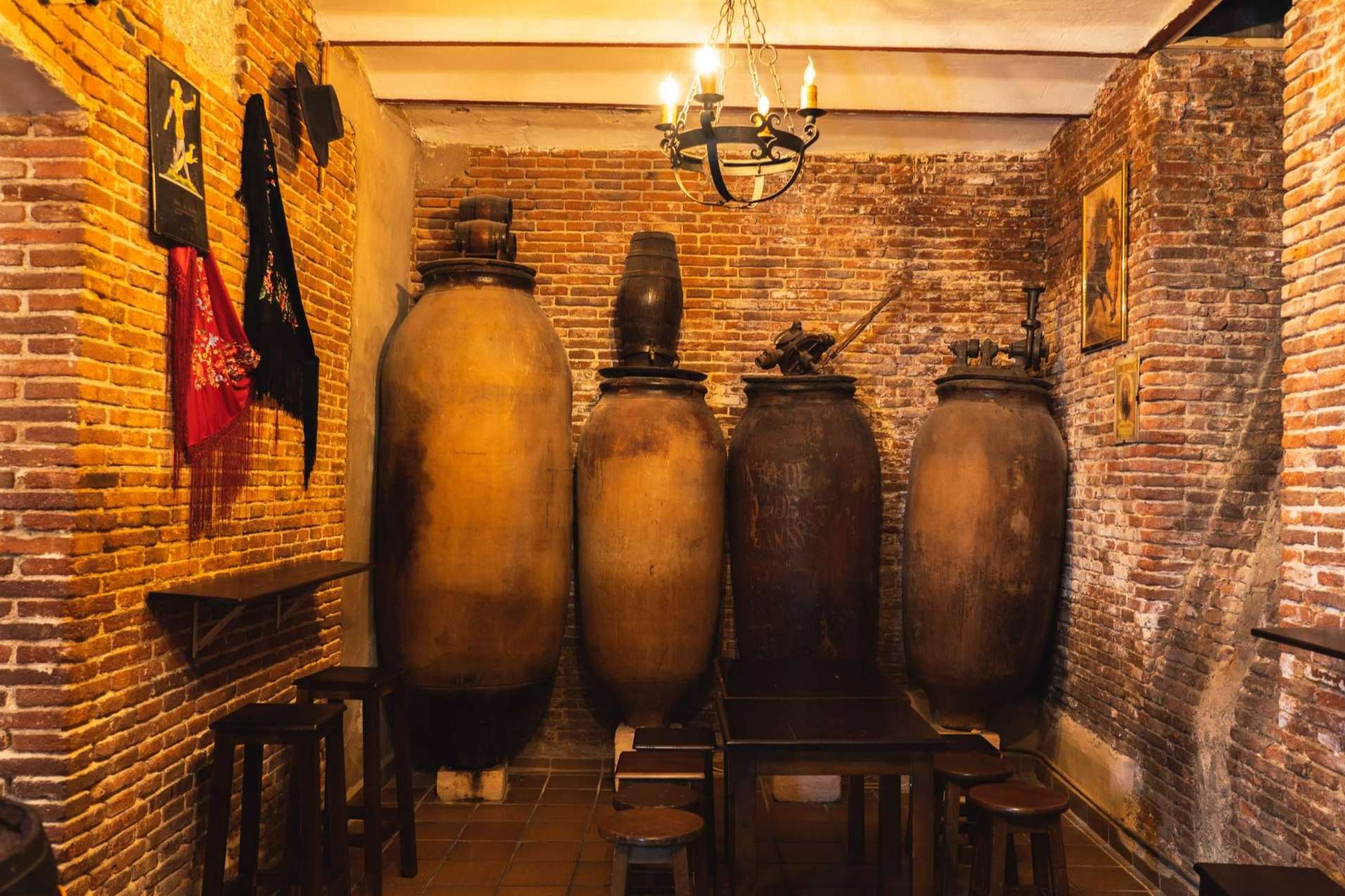La Copla Madrid, una taberna centenaria donde disfrutar de comidas y bebidas