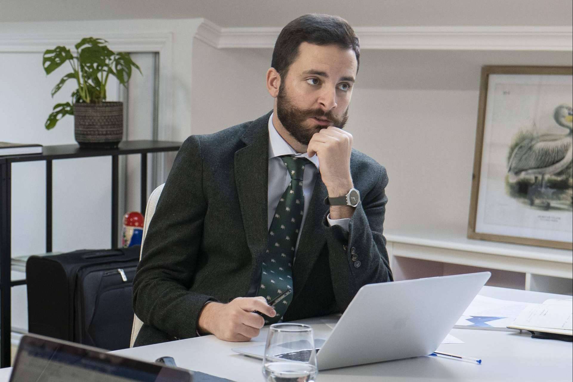 Magnauz, el despacho de abogados especializado en derecho público y litigación