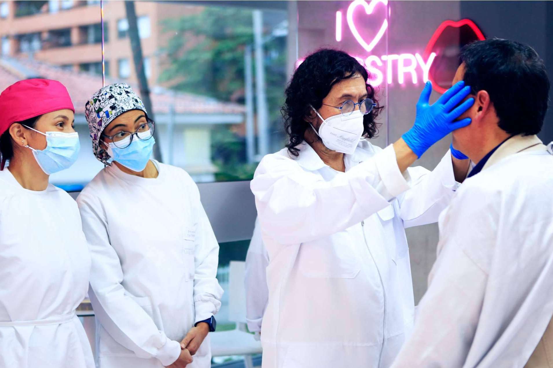 La ortodoncia Invisalign y otras opciones, con Odontología de Marlon Becerra