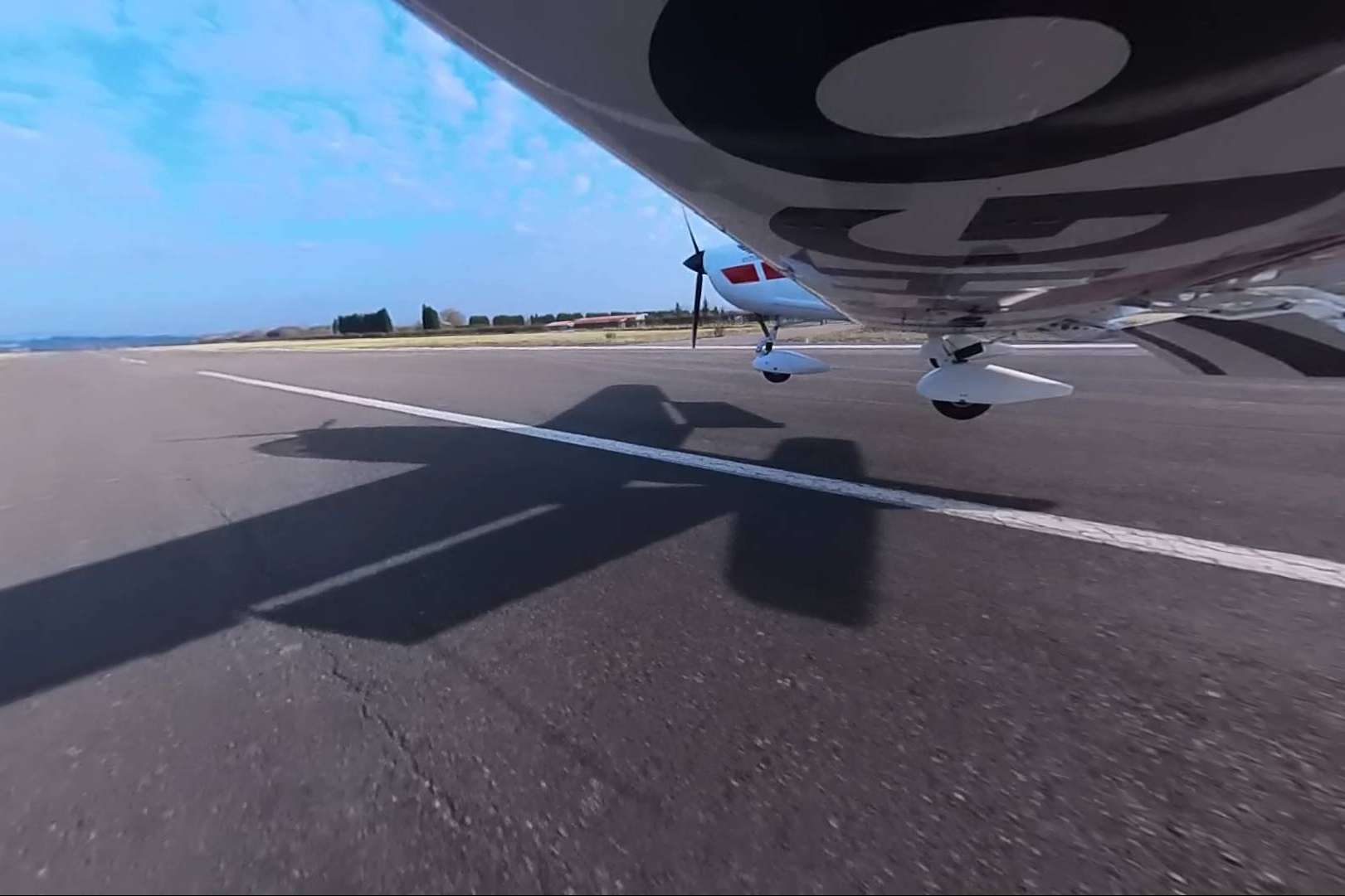 Asturfly presenta el curso para ser piloto de ultraligero en Asturias