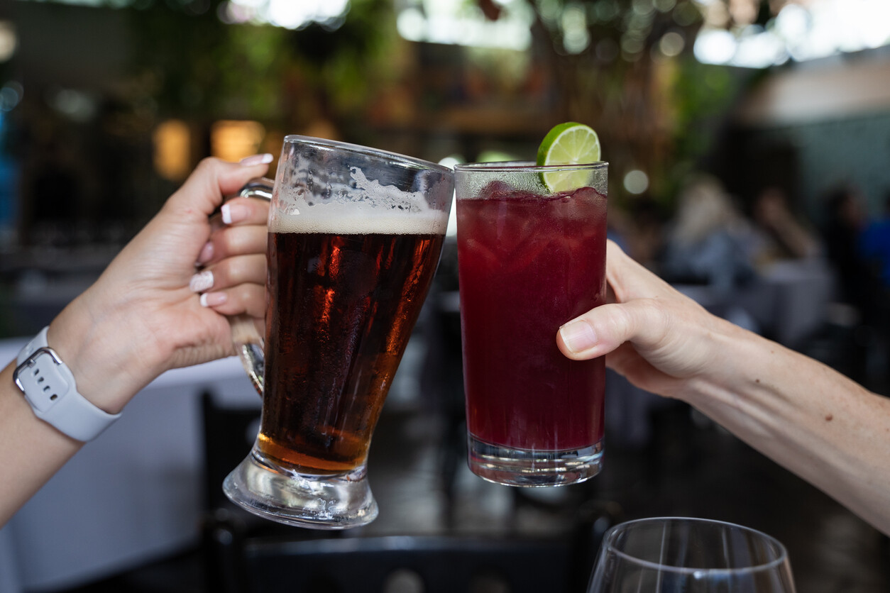¿Qué engorda más, la cerveza o el tinto de verano?