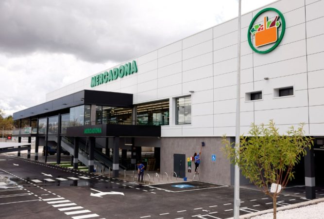 ¿Qué empresas están detrás de las marcas blancas de chocolate de Mercadona y Lidl? 37 Merca2.es Mercadona tiene a Hacendado, pero detrás pueden estar Valor, Natra o Antiu Xixona
