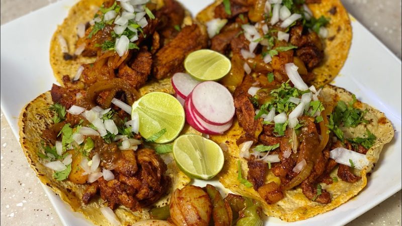 Tacos al pastor con piña y queso, típicos de la cocina Mexicana 5 Merca2.es maxresdefault 6 3 Merca2.es