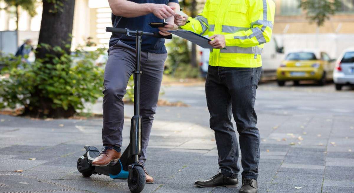 Las multas más habituales en patinete eléctrico ¡Hasta 1.000 euros!