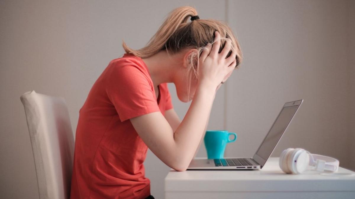 Los psiquiatras avisan: así destroza tu cerebro el exceso de información digital