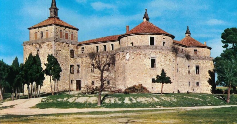 Estos son los castillos encantados con más misterio que puedes visitar en España 32 Merca2.es villaviciosa Merca2.es