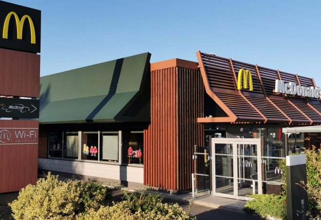 ¿Pedirías McDonald's para tu banquete de boda? Cada vez más gente lo hace y abarata costes 4 Merca2.es 5f2df94f872c361c7b8b45a3 Merca2.es