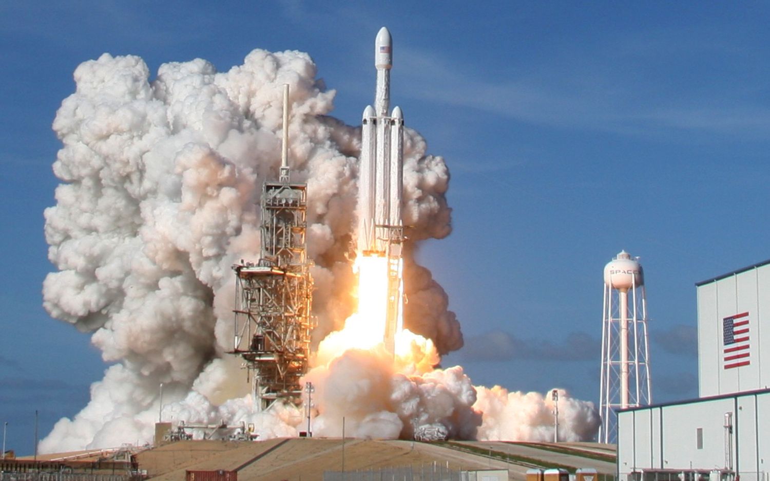 Así es como Elon Musk está revolucionando la exploración espacial