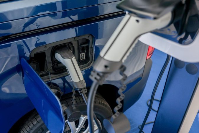 Bruselas invierte en la energía limpia con 7 proyectos españoles 2 Merca2.es EuropaPress 4687427 vehiculo electrico recarga inauguracion septima edicion feria vehiculo Merca2.es