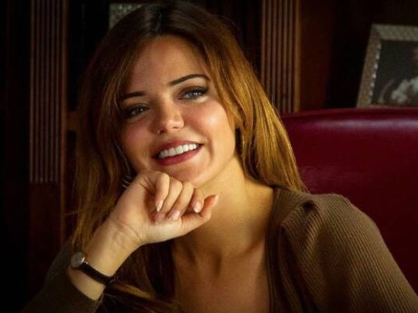 Hilal Altınbilek, de 'Tierra amarga' regresa con una nueva telenovela, 'Karagül' 5 Merca2.es ¿Cuál es el argumento de la nueva telenovela turca de Hilal Altınbilek?