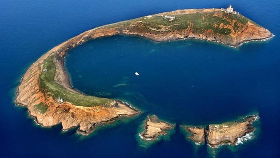 Islas Columbretes, Castellón: descubre increíble el archipiélago volcánico protegido del Mediterráneo