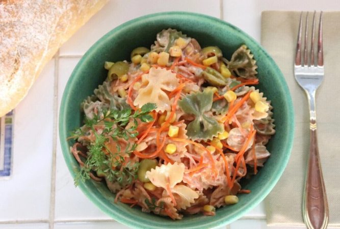 Karlos Arguiñano nos enseña la receta para hacer una ensalada de pasta y jamón para chuparse los dedos 15 Merca2.es Disfruta mejor del verano con las recetas de Karlos Arguiñano