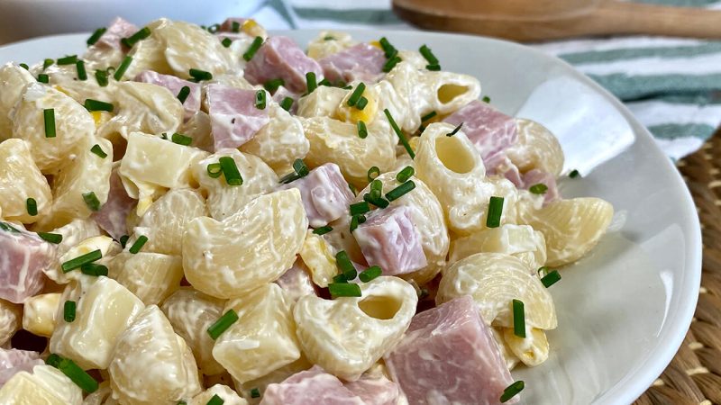 Karlos Arguiñano nos enseña la receta para hacer una ensalada de pasta y jamón para chuparse los dedos 16 Merca2.es La interpretación de la receta