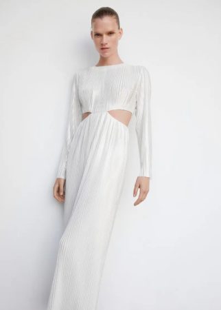Vestido plisado aberturas de la colección de Mango