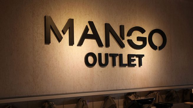 Las prendas imprescindibles de las rebajas de Mango Outlet por menos 25 euros