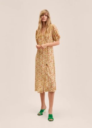 Las prendas imprescindibles de las rebajas de Mango Outlet por menos 25 euros 2 Merca2.es ¿Ya visitaste Mango Outlet?