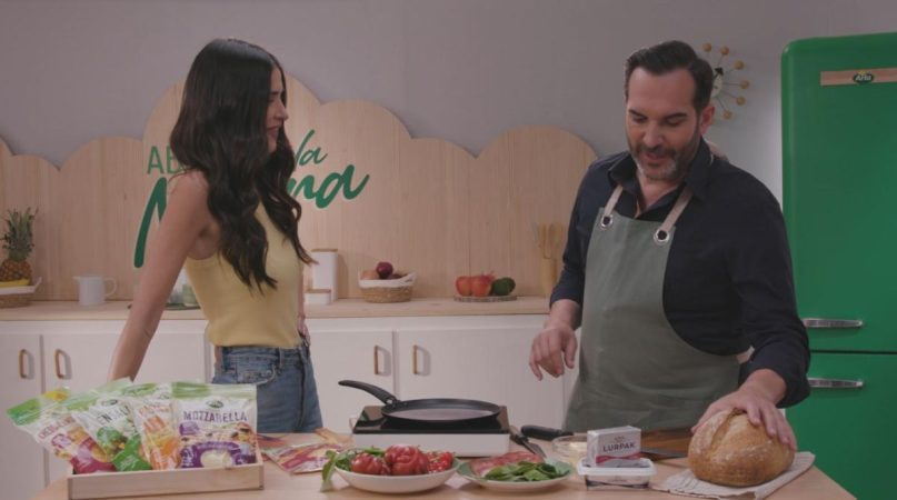 El chef Mario Sandoval explica el secreto de su famoso sándwich gourmet: sólo 4 ingredientes 25 Merca2.es El sándwich gourmet del chef Mario Sandoval