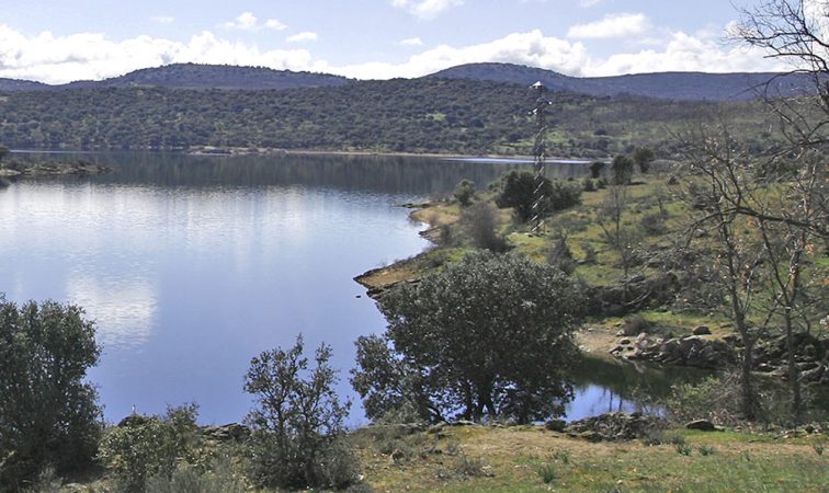 Paisaje de Foto de Gargantilla del Lozoya y Pinilla de Buitrago