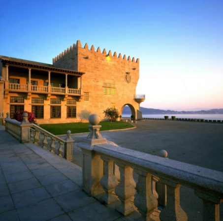 Pero hemos encontrado el que nos parece el parador más bonito de España