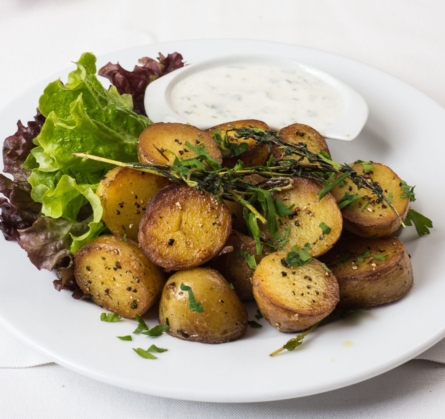 Receta tradicional de patatas en ajo pollo