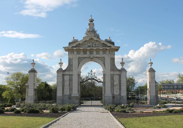 Puerta de Hierro